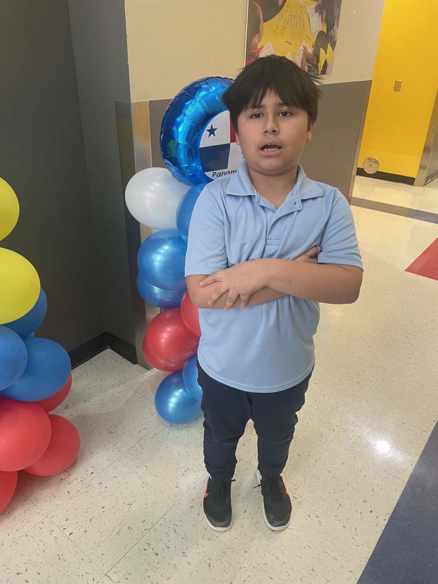 MariaSa04417256's tweet photo. Celebrando el Mes de la Herencia Hispana, nuestros estudiantes honran sus raíces aprendiendo un poco de las culturas hispanas. ⁦@HBGonzalezPLA⁩ #HispanicHeritageMonth. https://t.co/F1AIWRVJWZ