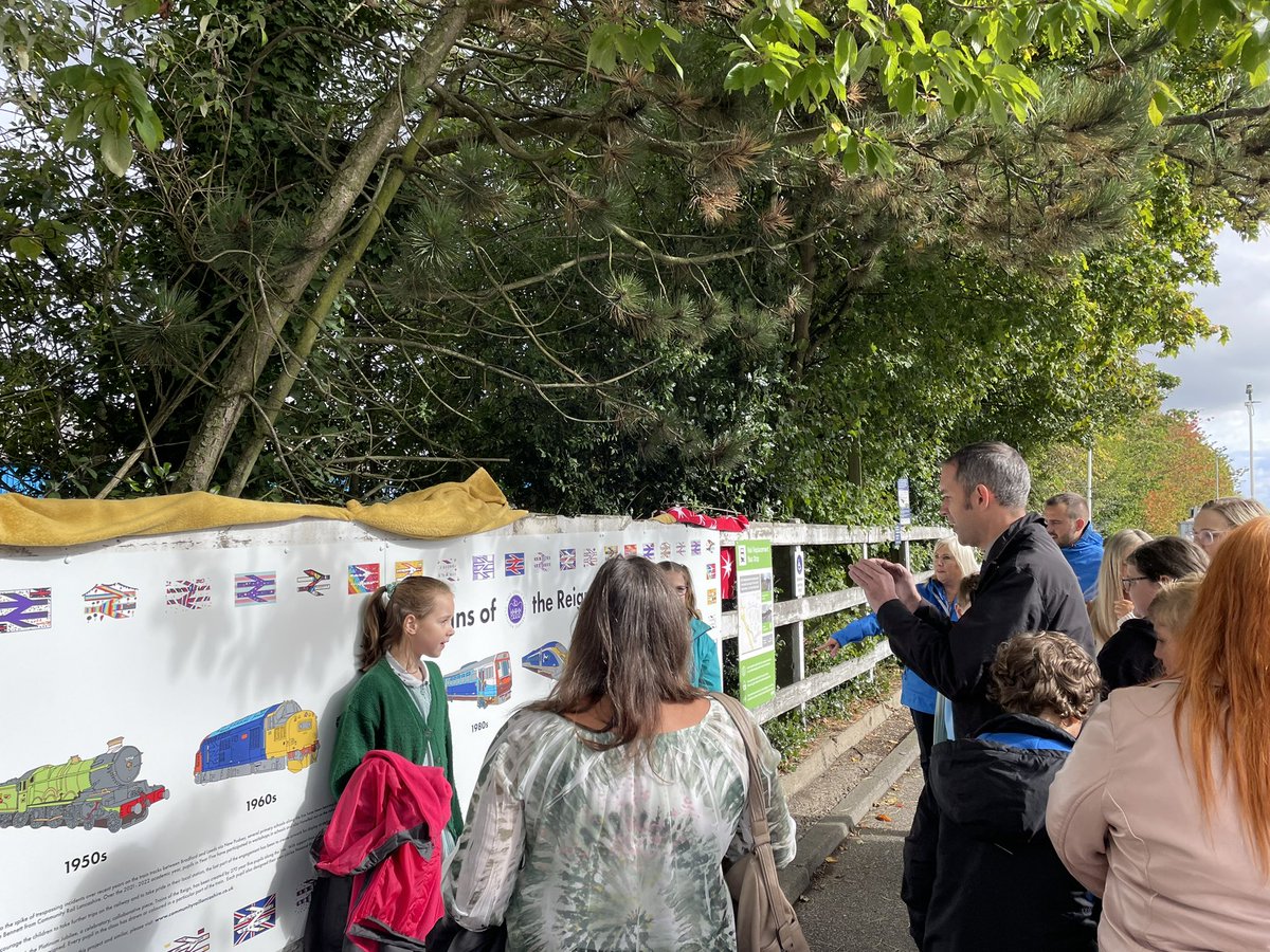 Karen Bennett tweet media