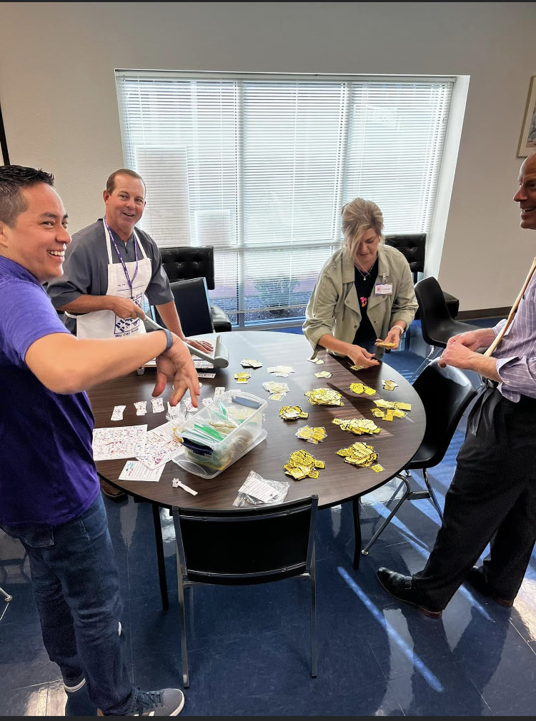 FCHS_Principal's tweet image. Purple Patrol in action…thank you for all your help!