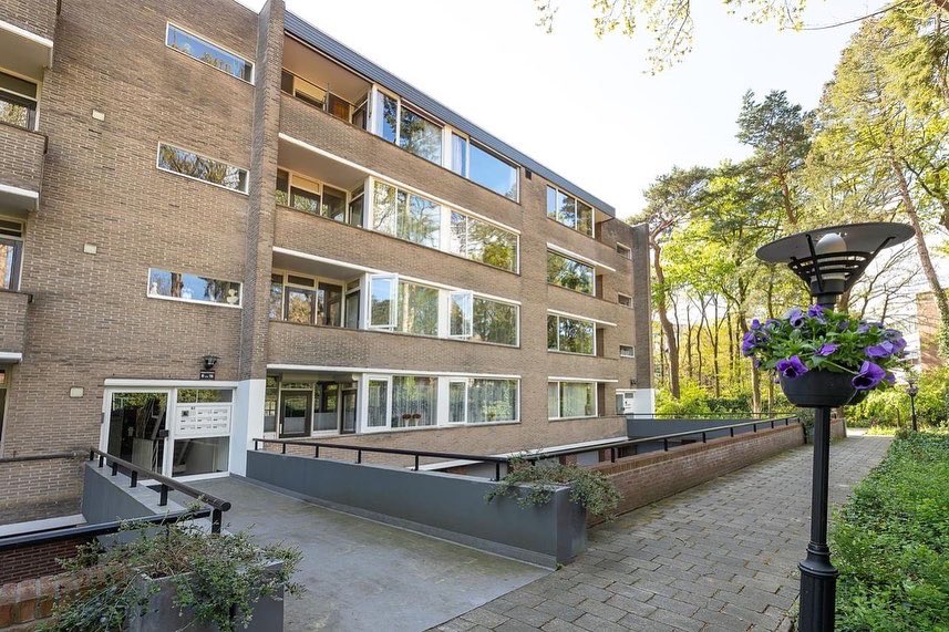 𝗢𝗽𝗲𝗻 𝗛𝘂𝗶𝘇𝗲𝗻 𝗗𝗮𝗴: Zat 1 okt van 11 - 15u. Het perfecte moment om je te oriënteren op een nieuw huis. Je bent van harte welkom!

Smidslaantje 3 Laren
Soestdijkerstraatweg 82 20 Hilversum
Kapteynstraat 133 Hilversum
Langsakker 1 Laren
De Biezen 24 Nederhorst den Berg