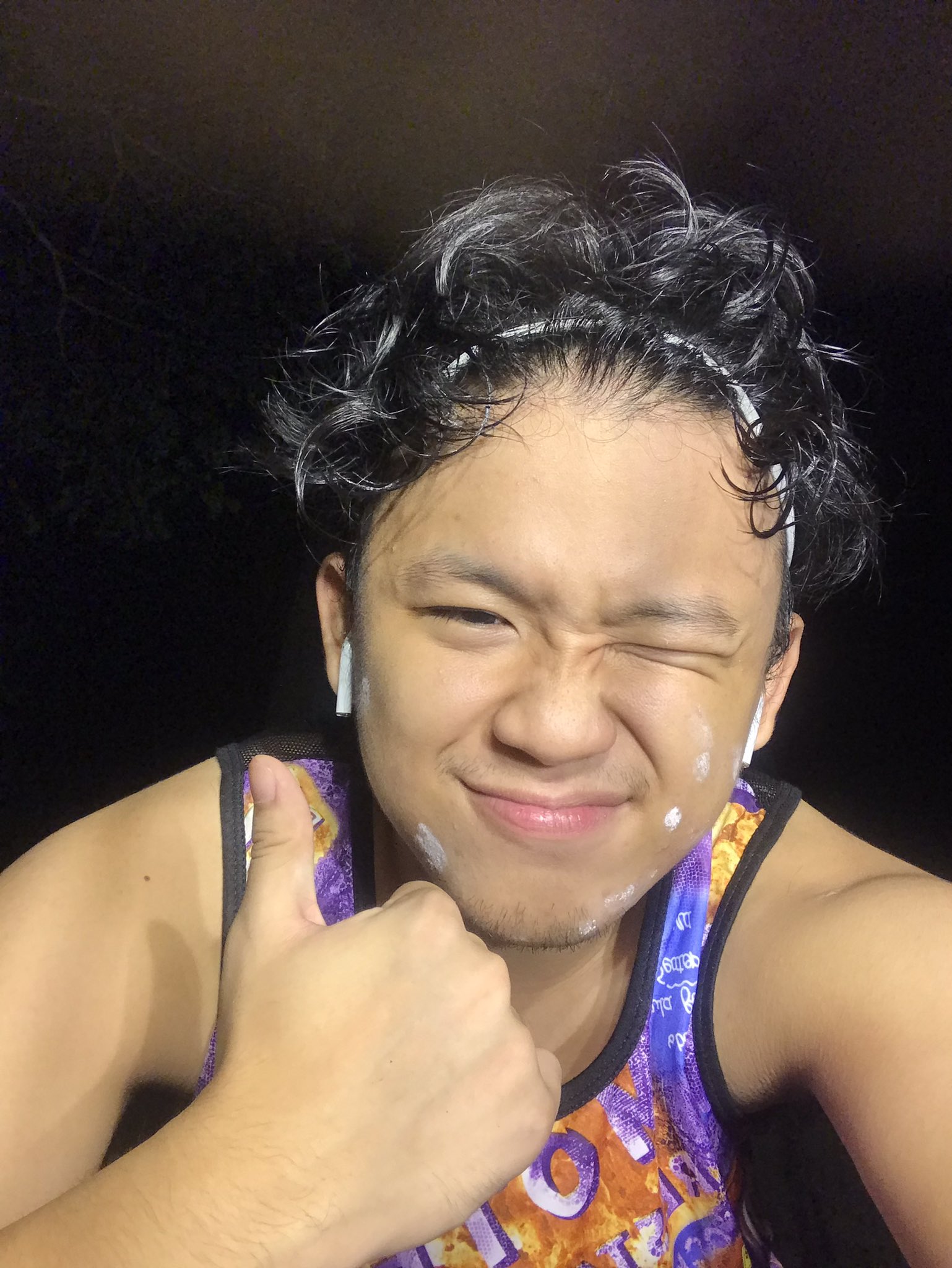 𝙖𝙙𝙧𝙞𝙞 on Twitter: "lakas makafresh ng carillon hays 🫦 https://t.co