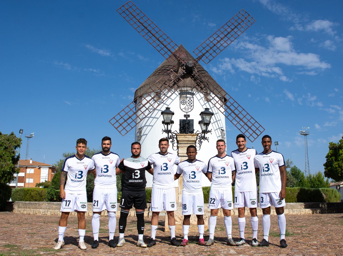 Avisad si no os carga la foto... ¡𝙩𝙞𝙚𝙣𝙚 𝙈𝙐𝘾𝙃𝘼 𝘾𝘼𝙇𝙄𝘿𝘼𝘿! 🔥🔝🤍

📸 <a href="/aurecape/">aure</a>

#ElValdepeñasSiempreVuelve