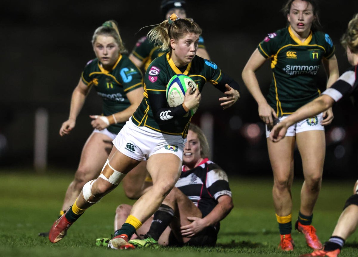 Aine Hayes tweet media