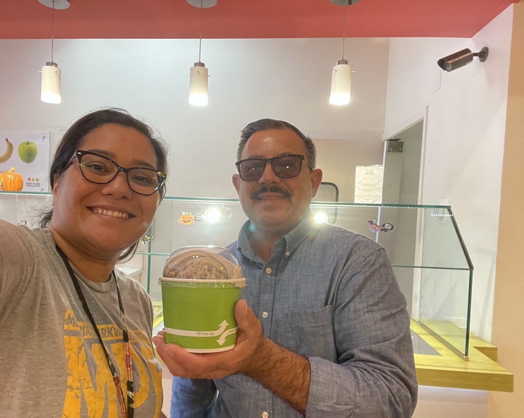 MrsMBaez's tweet photo. Kinder enjoyed a little treat after school at Tutti Frutti! #MPEpanthers @MPElemSchool https://t.co/p9IQ30SxUN