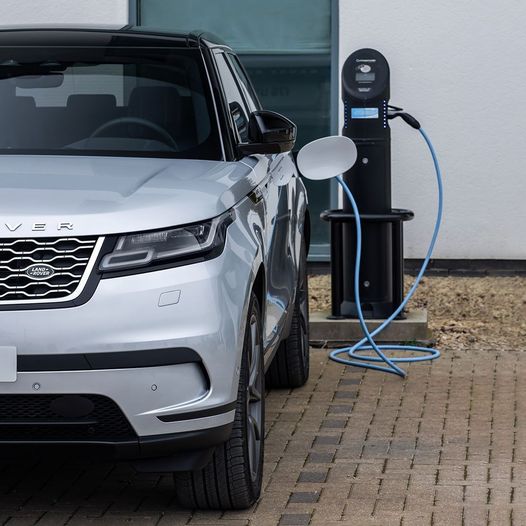 TaggartsGroup's tweet photo. From driving pleasure to fuel economy and refinement, discover our range of Land Rover Hybrid Electric vehicles here: https://t.co/KecebaqRIF
#LandRover #ElectricHybrid https://t.co/50Eswe3O4H