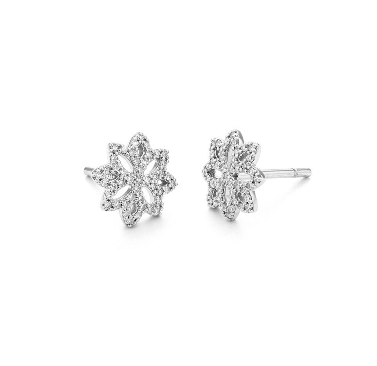 Facet Barcelona 14K Floral Design Yellow Gold Diamond Earrings
# E0140B50
14k yellow gold floral diamond earrings, set with approximately 0.25ct tw of round brilliant diamonds.
.
nfoxjewelers.com/catalog/facet-…
.
#Diamonds #Floral #Earringsoftheweek #NFoxJewelers #SaratogaSprings