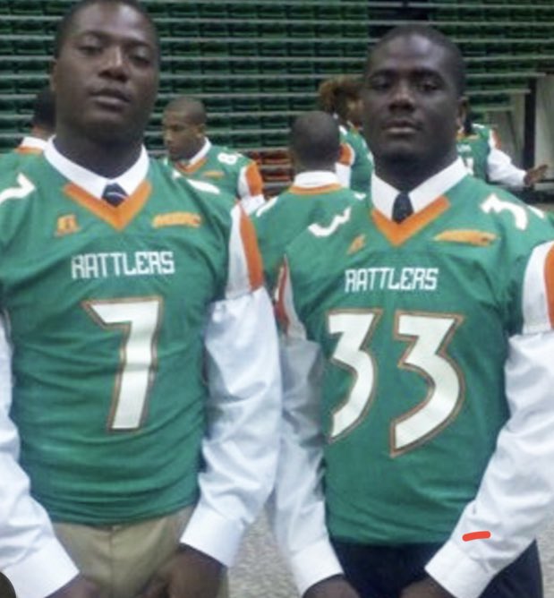 SamarianRobins3's tweet photo. Truly Honored To Receive An Official Offer From FAMU🐍🔥 @HCWillieSimmons @Coach2Bless @MrEliDubble @tysonjimmie @ChadSimmons_ @Andrew_Ivins  #AGTG #LLUncJonathanFerrell
#JustDaBeginning https://t.co/3xjWBpf3hW
