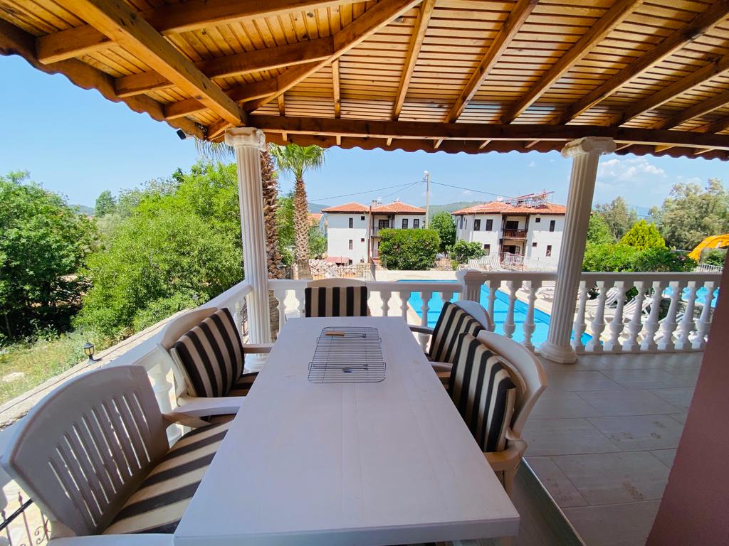 SelectTurkey's tweet photo. *7 Bedroom Detached Villa in Ovacik*
Price:£325,000

#RealEstate #ovacik #oludeniz #propertyovacık #forsale #fethiyeproperty #realestatefethiye #oludenizproperty #propertyturkey #fethiye #calis #aplaceinthesun #rightmove #fethiyeölüdeniz #fethiyevilla https://t.co/ynbchwSSSU