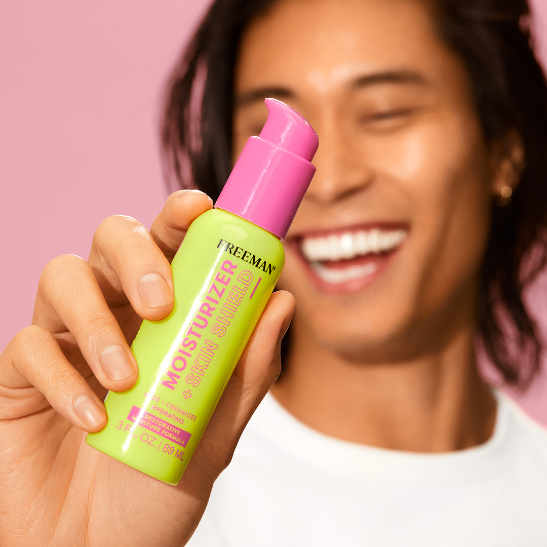 Hydrating Hyaluronic Acid + Restorative Magnesium = Freeman's Moisturizer &amp; Skin Shield💚 

Available <a href="/Walmart/">Walmart</a>
