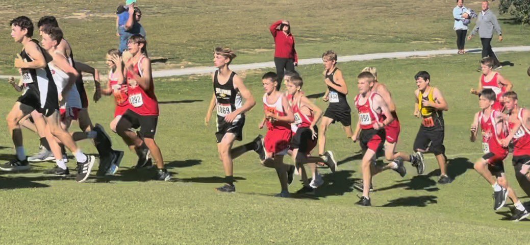 umsxc's tweet photo. Great showing by our XC teams yesterday! 
☑️ UMS places 2nd in BOTH team divisions
☑️ Our TOP 15 finisher medals go to Fisher Hayes, Kaylen Hansel, Logan Newman, Keely Otto, Shelby Robinson. 
☑️ Strong, competitive effort by all 20 UMS racers at the St James Invite! @CoachMeiners https://t.co/GfmQOPDQ8A