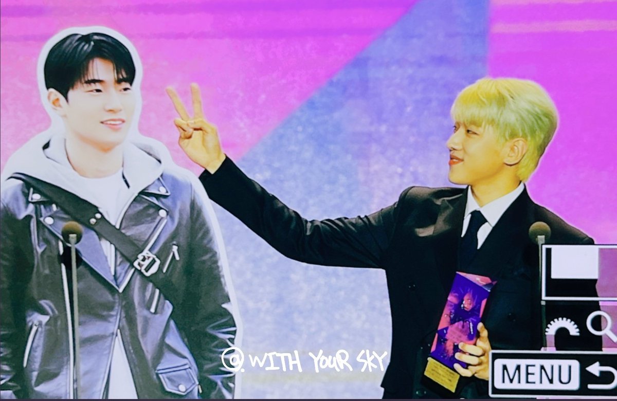 220929 APAN STAR AWARDS
preview
🏆 🏆 
#재찬 #JAECHAN #DKZ #디케이지
#시맨틱에러