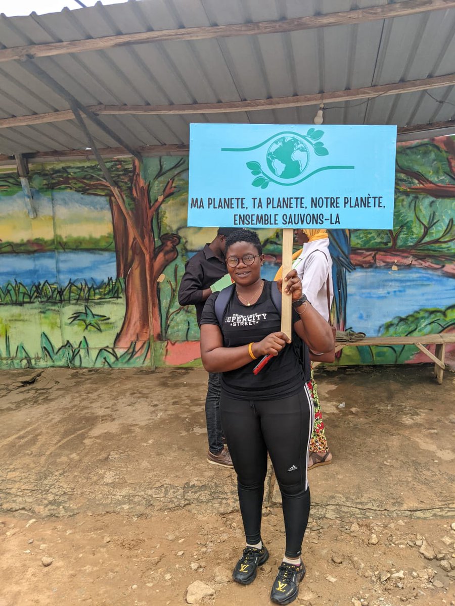 JVE_Int's tweet photo. Ready to act for climate changes💪🏾. What about you?
Rejoins @JVE_Int  pour cette lutte contre le changement climatique et sauve ta planète. Elle a besoin de toi...✌️🏾😉👊🏾
#ClimateJusticeCaravane
#CaravaneJusticeClimat
#JusticeClimat
#ClimateJusticeNow 
#COP27 
#PeopleNotProfit https://t.co/pqhhnrB3IR