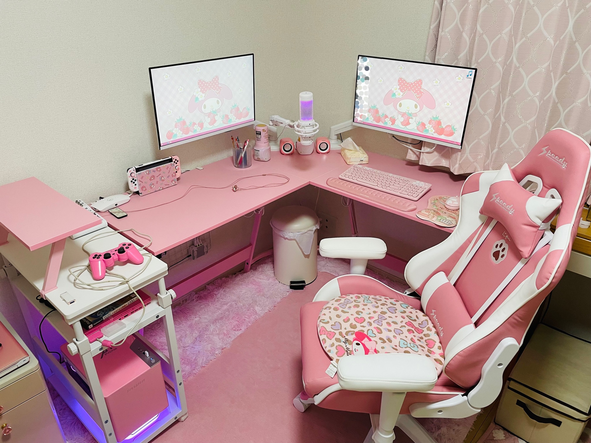 ゲーミングデスク ピンク