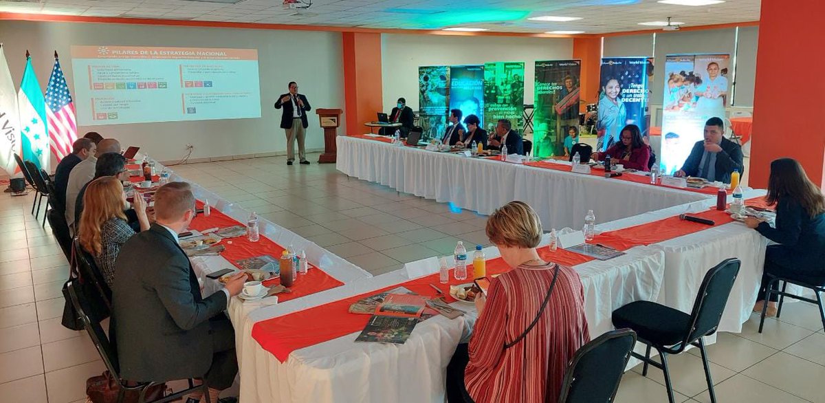 FuturosWvh's tweet photo. #Partnership the government of Honduras, @WorldVisionHN and the United States Government, working together towards the eradication of child labor and promotion of labor rights. Thank you @USAmbHonduras @Doris_Gutierrez @Trabajohn @INE_Honduras @Dinaf_hn https://t.co/dj8owlCWjU