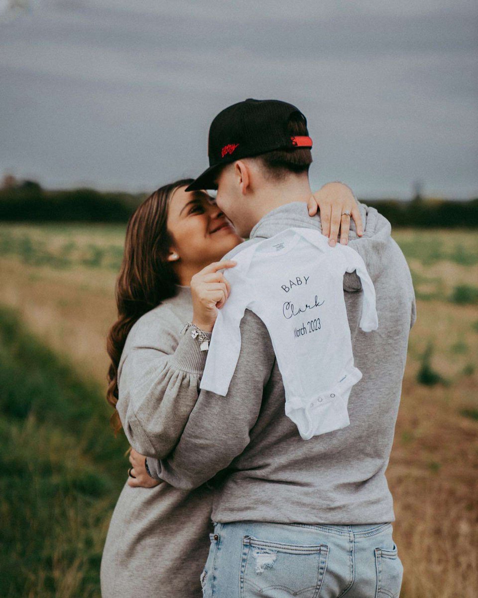 taylorrclark's tweet photo. Mom &amp; Dad can’t wait to meet you💗 https://t.co/3EB3k9Liic