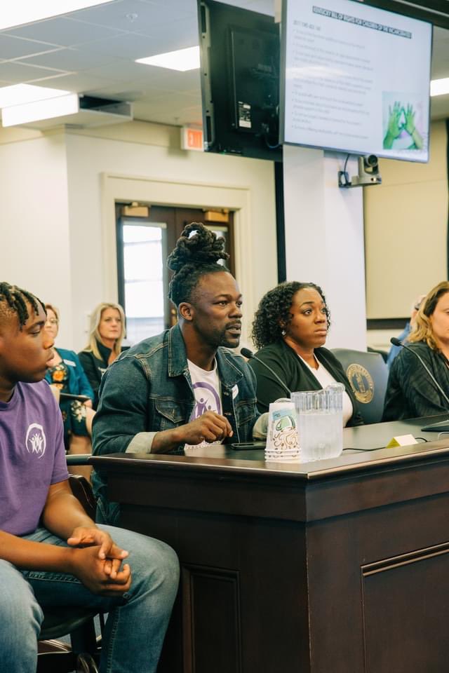 DRobinson_Guru's tweet photo. Yesterday, we spoke to Legislative Research Commission to bring awareness to @wjrfoundation and our future goals. That’s to have it in every city and form a Bill of Rights for kids who have a parent incarcerated.
#youth #billofrights #sharedsentence #nonprofit #impact #wjrf https://t.co/sJWgvdIryr