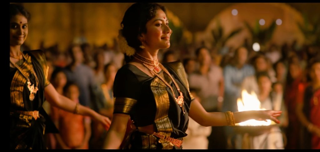 RJaiBalaji2's tweet photo. ๐๐ป DeviNavratri ๐๐ป
๐ค DAY - 4 ๐คฉ
#SaiPallavi #ShyamSinghaRoy #Maithrye #Navaratri2022 #Sirivennela @Sai_Pallavi92 #HappyNavratri #Navarathri https://t.co/vWrOwVcIlq