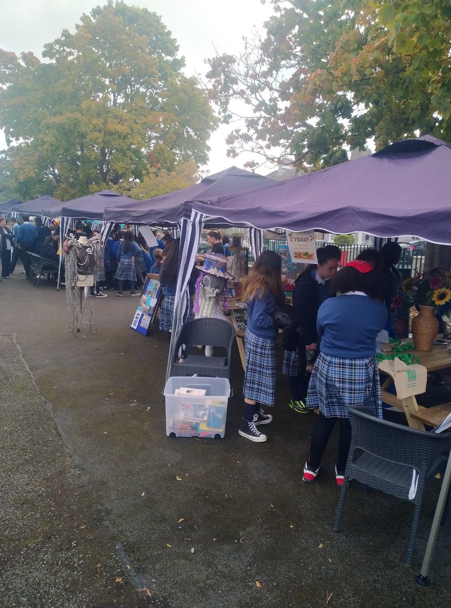 ellenfieldcc's tweet photo. New name! Official launch of our new school name with our Harvest Fair. #welcometoellenfield https://t.co/vge8ycWeOd