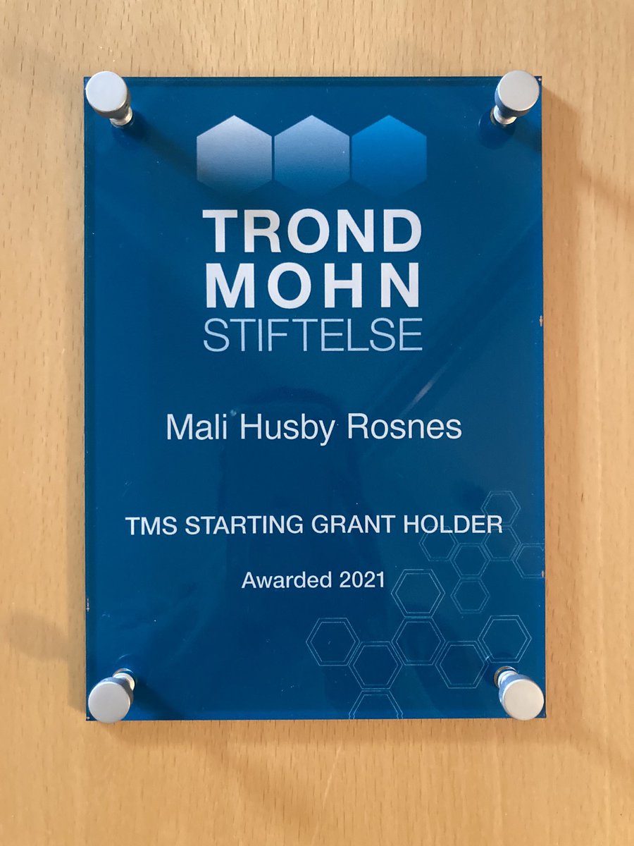 MaliRosnes's tweet image. New door sign! Feeling proud, grateful and excited! #ReCat4Polymers @UiBmatnat @mohnfoundation @UiB