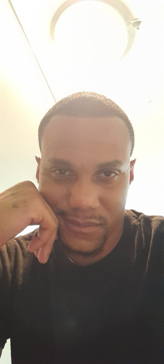 Co2George's tweet photo. Get right or get left... https://t.co/vFYaBIaI6e