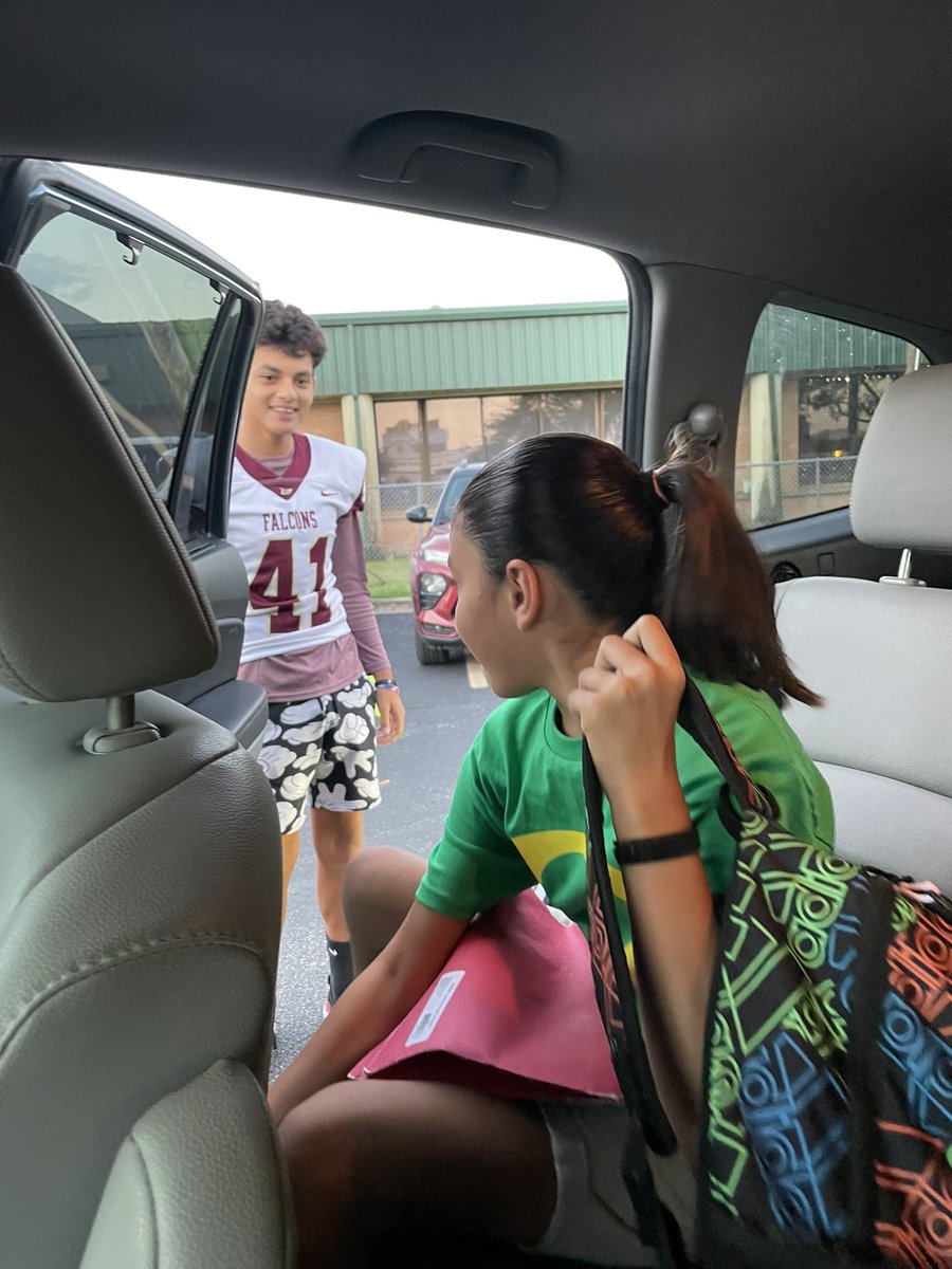 Celina Grienier tweet media