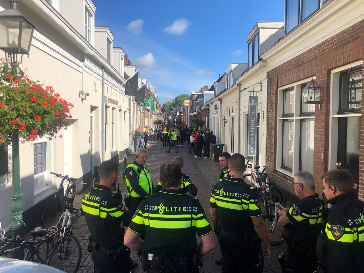 Politie en BOA's oefenen samen met ROC leerlingen in IJsselsteinse binnenstad

ijsselstein20.nl/2022/09/29/pol…