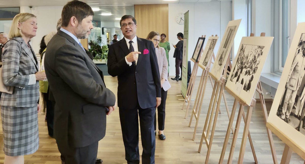 AmbSanjay_'s tweet photo. #MahatmaGandhiat153
#IndiaintheAlps

Delighted to host #Gandhi@150 exhibition of rare photos by Kulwant Roy curated by @aditya_museo @UPU_UN Bern

Gandhis life &amp; message drew @UN officials, diplomats &amp; Indian diaspora to the exhibition &amp; screening of @Ahimsa https://t.co/hkrQcqirQH