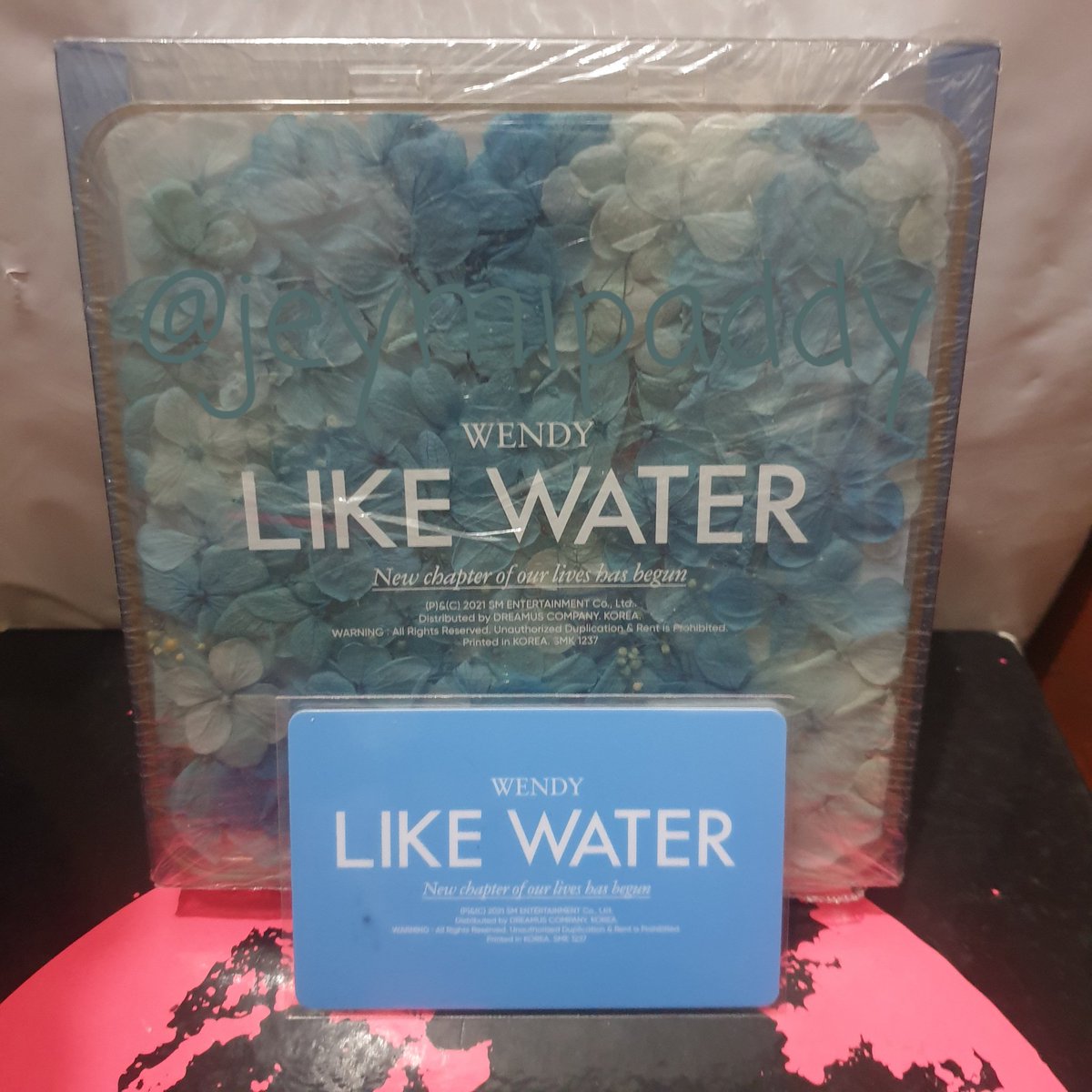 jeymipaddy's tweet photo. may interested kaya pag binenta ko 'to? 🤔 #LikeWater https://t.co/ZQfUUX3Pmz