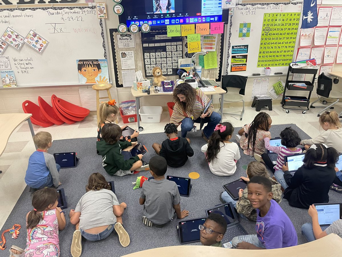 deerfieldlex1's tweet photo. Mrs.Caulk’s 1st Graders are practicing how to Zoom so they are ready for eLearning tomorrow! @deerfieldlex1 https://t.co/1ya6dYUTKX