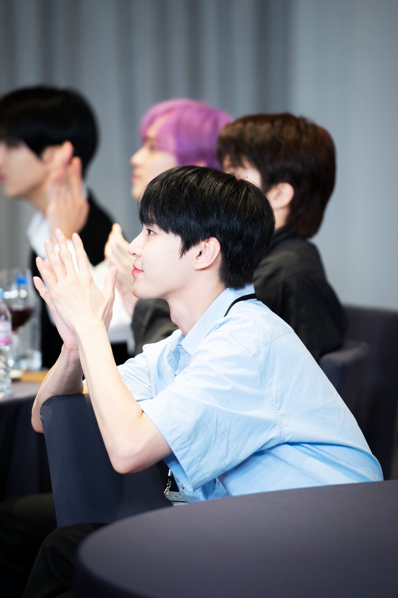 Fd0roW2VUAAdOhD?format=jpg&name=orig