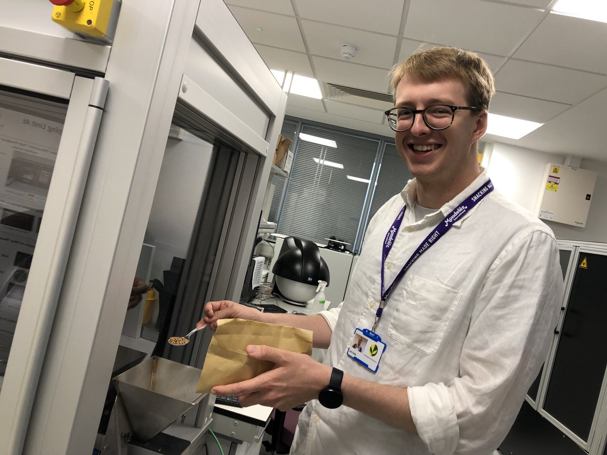Crop Health & Protection - CHAP (@chapagritech) on Twitter photo Improving the safety of wheat grain through crop management strategies is being investigated as part of a research project that utilises an innovative piece of laboratory equipment 🔬
▶️Read more here: ow.ly/GyiN50KWNoG
#agritech #agriculture #agribusiness <a href="/Rothamsted/">Rothamsted Research</a> Improving the safety of wheat grain through crop management strategies is being investigated as part of a research project that utilises an innovative piece of laboratory equipment 🔬
▶️Read more here: ow.ly/GyiN50KWNoG
#agritech #agriculture #agribusiness <a href="/Rothamsted/">Rothamsted Research</a>