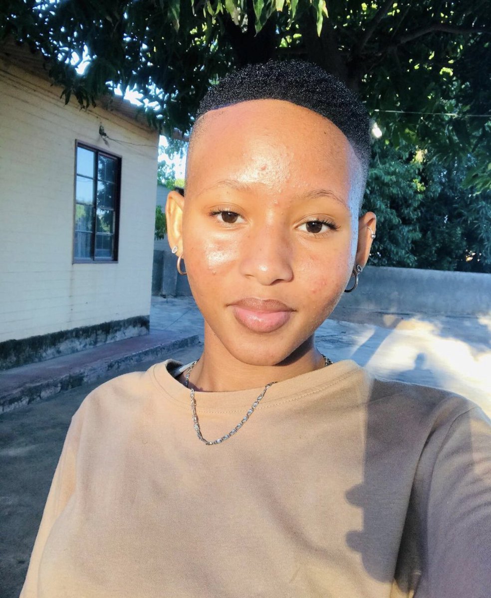 MarkMelogy's tweet photo. New hairstyle 💇‍♀️ 
#BlackLivesMatter https://t.co/Vt7EVXwjqi