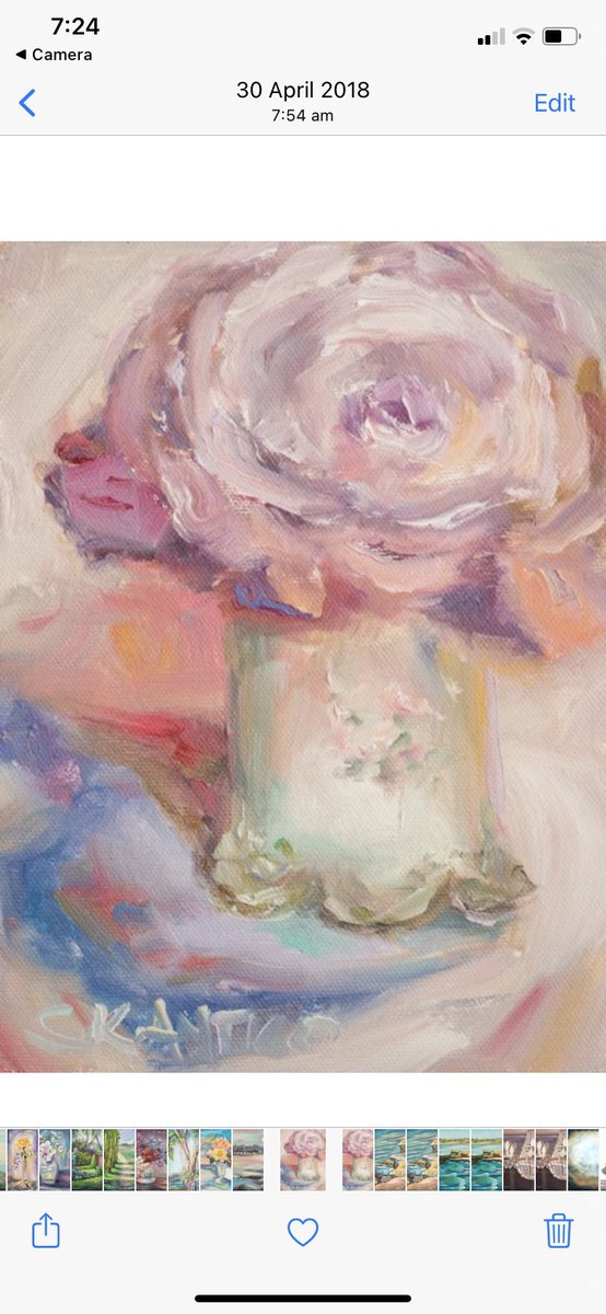 ConcettaAntico's tweet photo. My fave rose “Stirling Silver” this one in a white milk glass vase, that is not white to me! Shadows are not grey either! 😉 #stirlingsilver #RoseWednesday #nftcollectors #nftdrop #nftcommunity #NFTartist #oilpainting #tetrachromacy #4receptors #mutant @SuperRare @prforartists https://t.co/ihHsSrsqvN