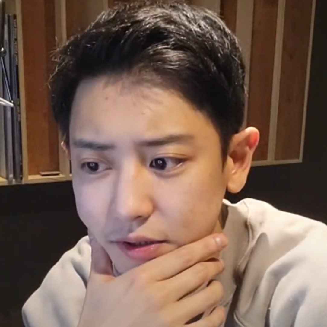 fengyixuanwind's tweet photo. พี่ชานน่ารักมาก🫶🏻
꒰ แจกเงิน 61 ฿ 1 คน❕
#ChanyeolLiveOnIG https://t.co/8X7Gxz4etb