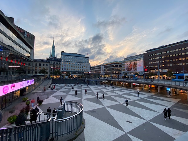 Back in beautiful Stockholm. I'm here for strategy confabs with the Global Challenges Foundation, and speaking on ESG governance at the Summa Leadership Summit, curated by the brilliant Oslo-based sustainable transitions facilitator, Systems7.

Will be lovely to see friends here!