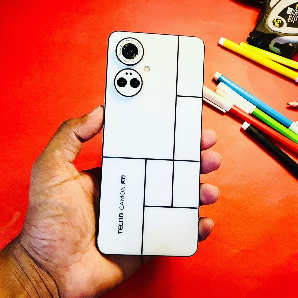 iktech6's tweet photo. Tecno Camon 19 Pro Mondrian Edition 😍🔥

#tecno #tecnocamon19pro #camon19pro #heliog96 https://t.co/ZPe7mHP99P