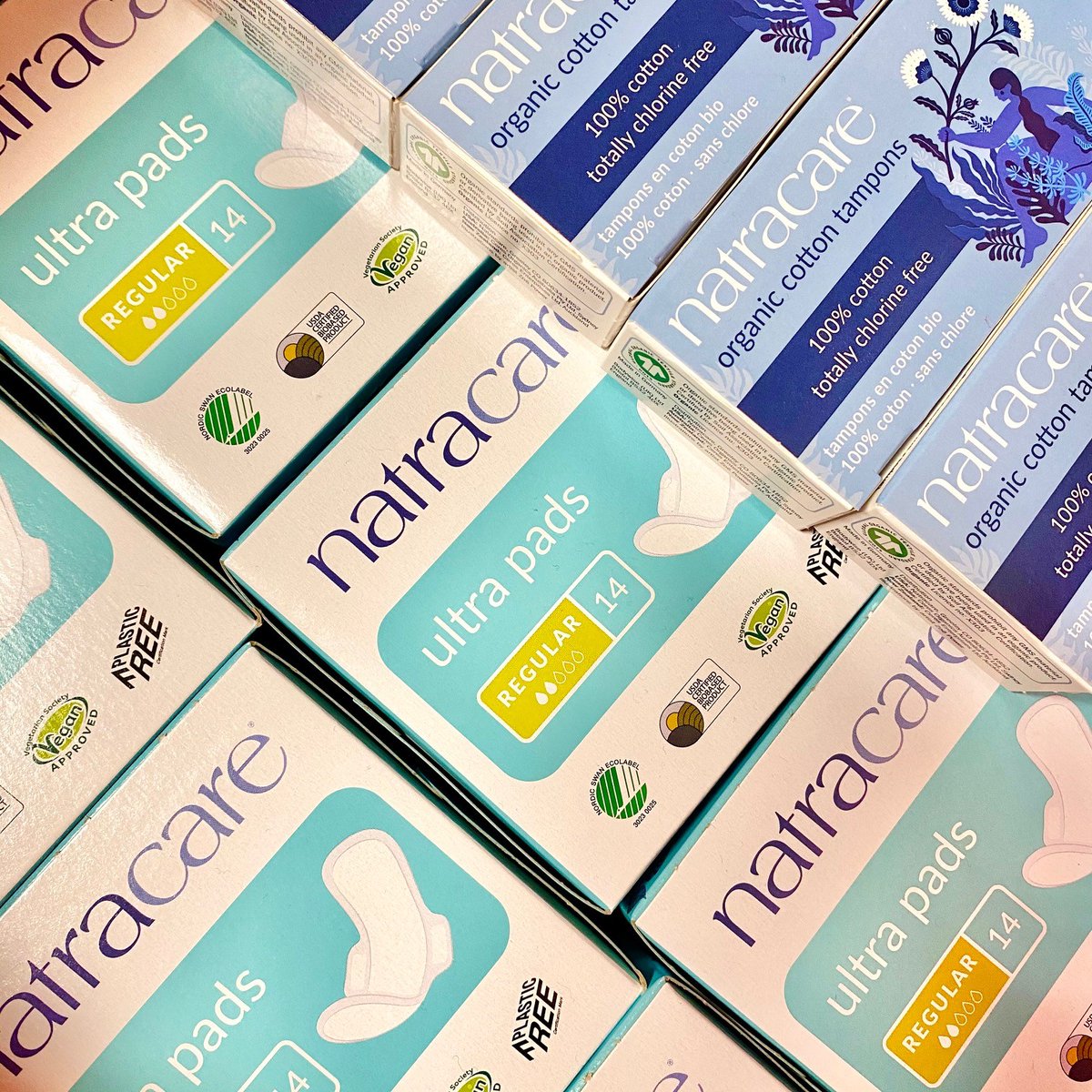 🙌 We'll be giving out FREE period products in The SU at Glenside every week, as part of our Cost of Living support.
🩸 Pick up plastic-free Natracare pads and tampons or chat to us about giving reusables a go.
📆 Drop in every Tuesday, 12:00-14:00 (starting Tuesday 4 October)