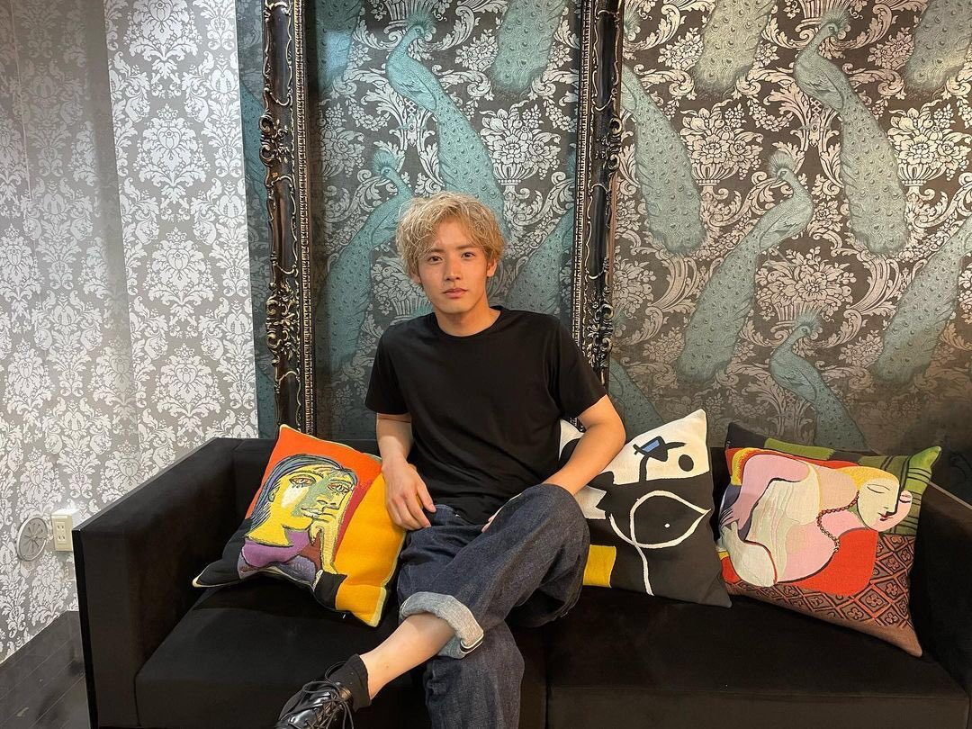 니가 너무 보고싶다……………………….