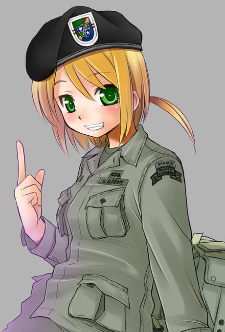 描くのも着るのも大好き❤️
#軍服の日 