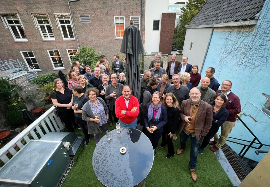 DigitaalErfgoed's tweet photo. Sweden is working on a #NationalDigitalHeritageStrategy. For inspiration, colleagues from the Swedish National Heritage Board came to the Netherlands. They got an insight into the implementation of the Dutch Strategy, with great help from the network. Thanks for coming, @raa_se https://t.co/5UvJ0cGdgf