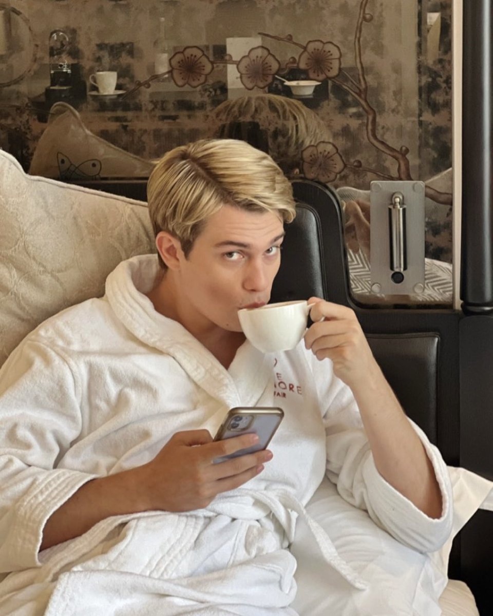 RWRBNews's tweet photo. Happy birthday to our prince! Hope you have the most amazing day @nickgalitzine! 🎉 https://t.co/dtVmkYeKni