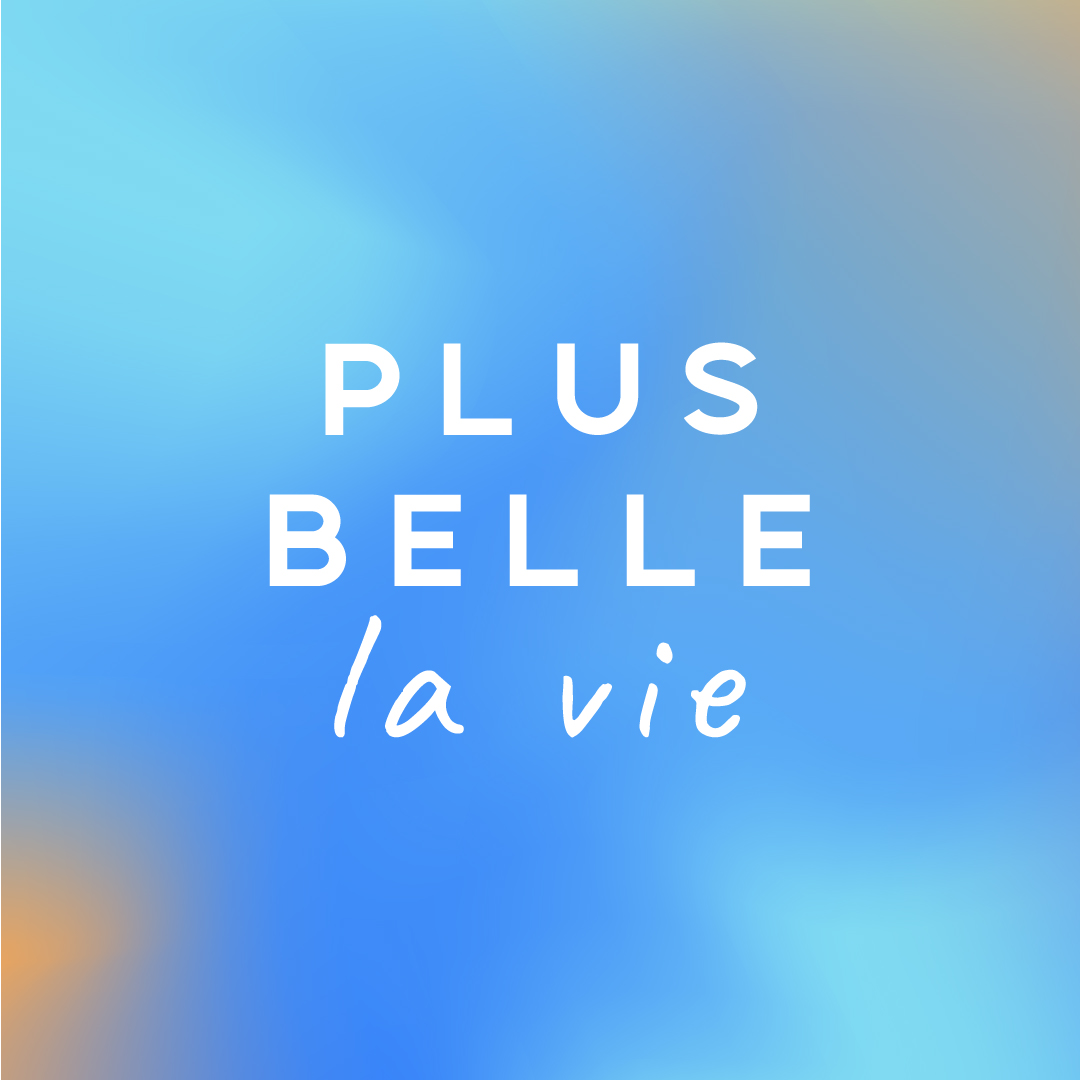 BessiRomain's tweet photo. Dernier jour de tournage pour les équipes de @PBLVofficiel. Un immense merci pour votre travail et votre implication durant ces 18 années. Vous avez été remarquables et ce que vous avez fait est unique. C'est un arrêt aujourd'hui, mais les grandes marques de s'éteignent jamais.🙏 https://t.co/2TfUGKz8XU