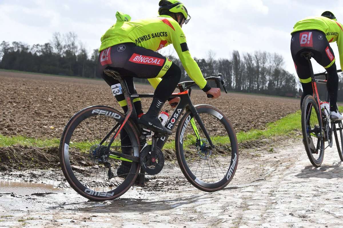 ROTOR_bike's tweet photo. Conoce al @bingoalpauwels 🇧🇪
Equipo que utiliza el medidor de potencia #2INPOWER en entrenamientos y carreras en toda Europa 🇪🇺, presente en las clásicas más importantes del calendario World Tour como la #ParisRoubaix o #RVV
El crankset del Bingoal➡️ https://t.co/FFXxVM8nRV https://t.co/BdrNj2j945