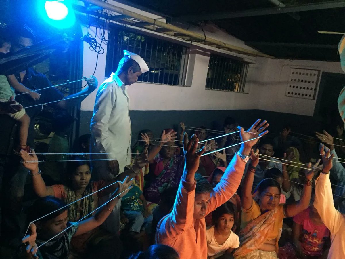 agniveer's tweet photo. Uniting all children of Mata Rani as one pariwar, destroying false notions of birth based superiority through #HinduEktaYajna &amp; #JaneuForAll🔥
If mother doesn't differentiate, why should we? This Navratri, pledge to support our Yajna for one united Dharmic pariwar 🙏🏻 https://t.co/7yvtyZtzrt