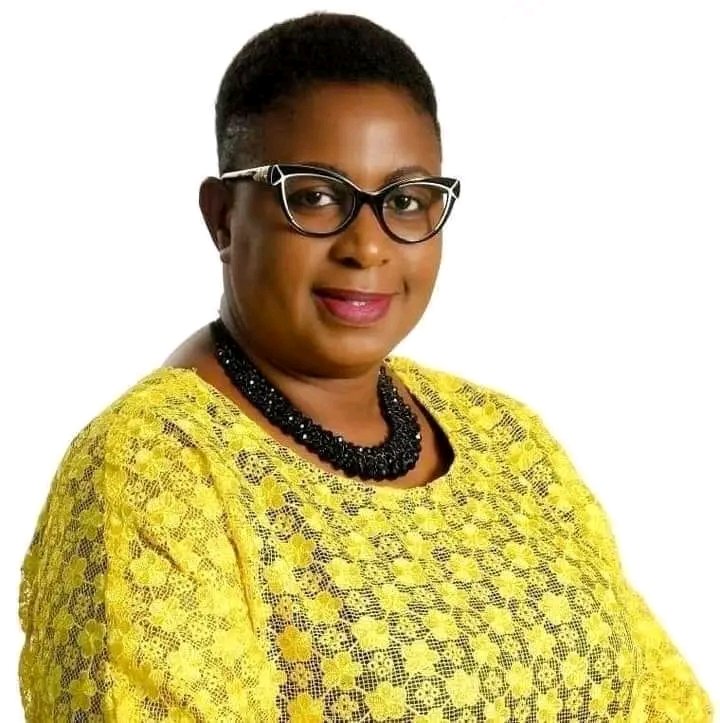 JenarJuliet's tweet photo. People should stop questioning Aisha jumwa Academic qualifications, let's not forget Rashid echesa with only birth certificate became a minister, Jumwa was Rewarded because of her loyalty to dp.🤣🙉🙉#13th Parliament #Fuliza #Murife #jerotich #swiry nyar kano #cabinet https://t.co/zYPHNqSLel