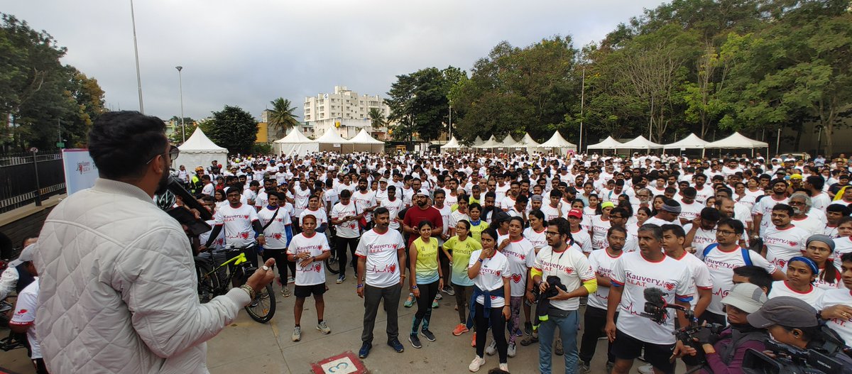 KauveryB's tweet photo. Bangalore !!! We have stunned the Electronic City with our electrifying event KAUVERY BEAT on the occasion of World Heart Day. Witness the Vibes...........
#KauveryHospital #BEAT #WorldHeartDay2022 #walkathon #marathon #cyclathon #healthyheart #healthyou https://t.co/oROroTzXBd