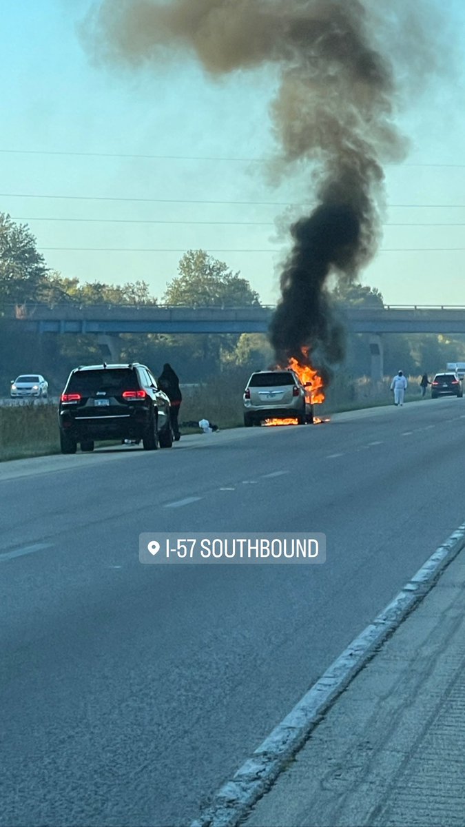 WyattAngie's tweet photo. You likely want to avoid I57S near Mile Marker 106 for the next little bit. 😳 https://t.co/M7Qc29FUW6
