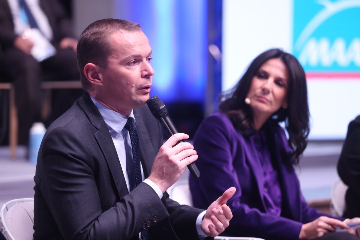 Aux Rencontres de l’U2P, le ministre du Travail <a href="/olivierdussopt/">Olivier Dussopt</a> souligne le rôle essentiel des artisans, des commerçants et des professionnels libéraux pour l’insertion et l’émancipation des jeunes, avec 250’000 contrats d’alternance signés dans leurs entreprises.