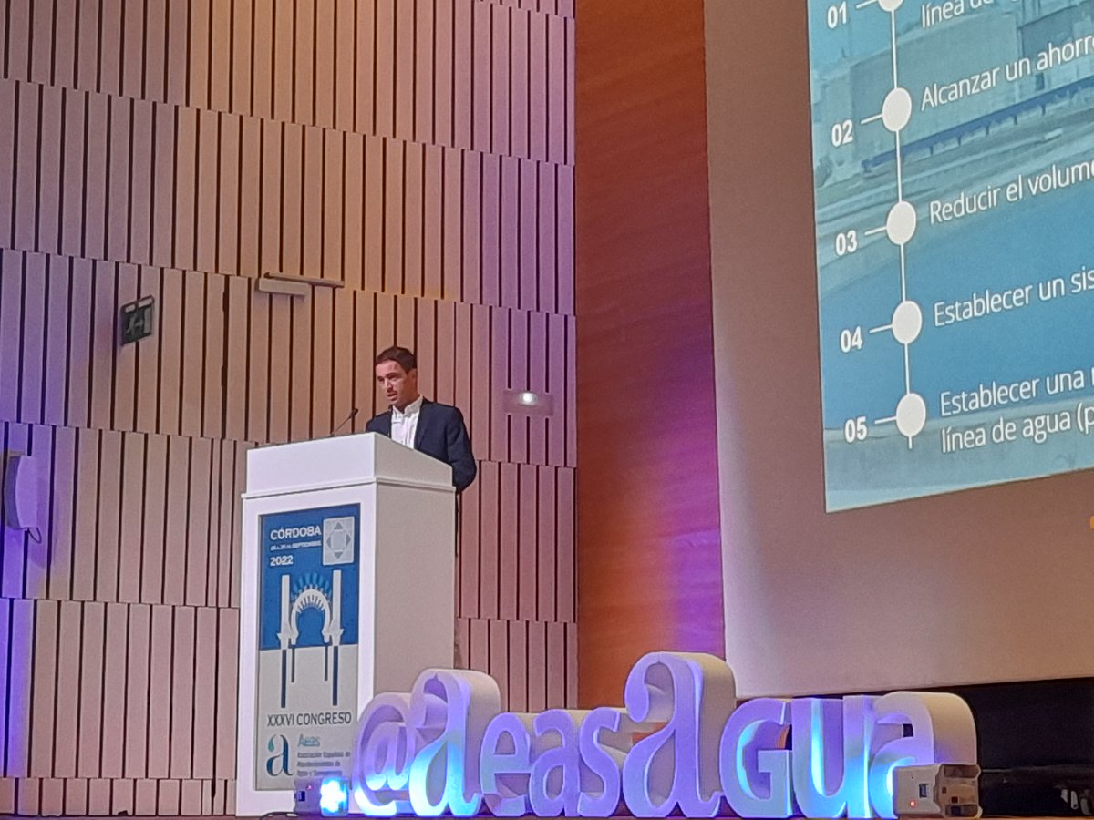GsInima's tweet photo. Hoy nuestro compañero Oriol Carbó participó en la sesión de #innovación del Congreso de @AeasAgua  con una presentación sobre el Proyecto Pronox. Una proceso alternativo para el tratamiento de #EDAR's que permite ahorrar hasta el 40% del consumo eléctrico. #weInima #CongresoAEAS https://t.co/YljQ08Y8gI