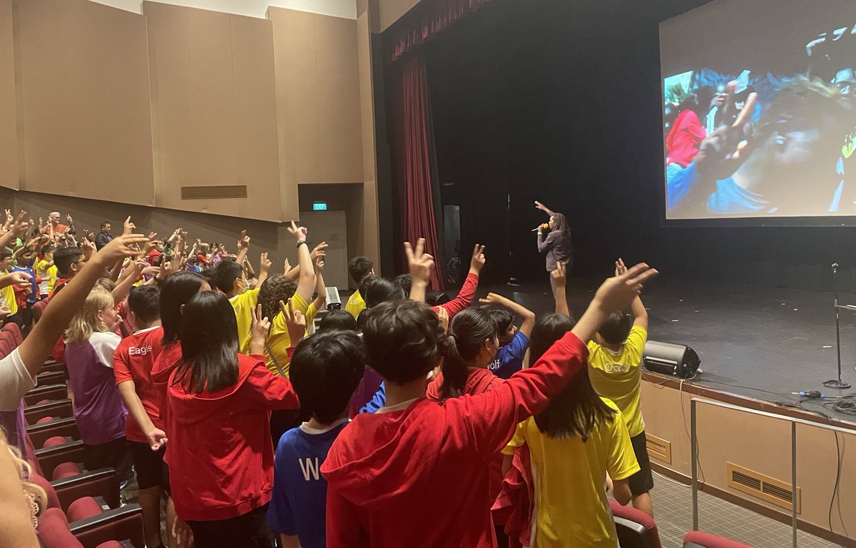 BevansJoel's tweet photo. A wonderful day at #CISprimary with the amazing @EmmanuelJAL , who shared the importance for everyone of us to #imagine #believe & #acheive to shape our #future.
Jal’s life story and the way he uses different mediums to share his ideas with the world were inspiring.
#Grateful https://t.co/qKBYf3fzSM